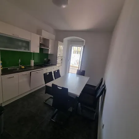 Apartman Haven *